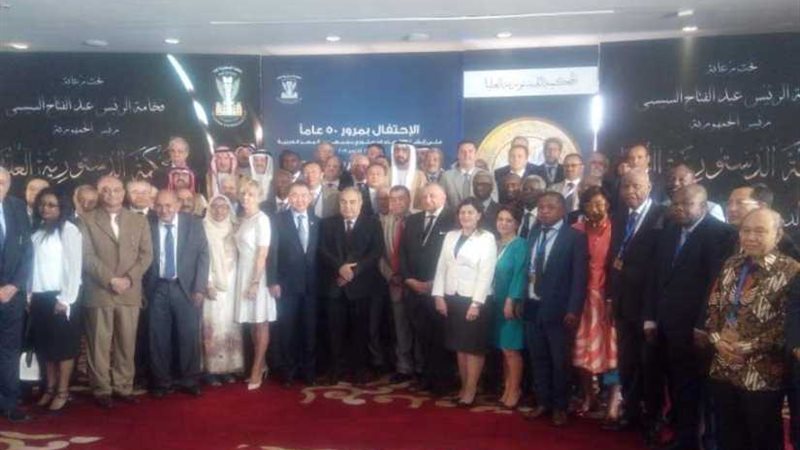 صورة تذكارية للمشاركين