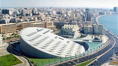 إعادة بناء مركب خوفو بمكتبة الإسكندرية