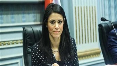 وزيرة السياحة: مصر ترحب بعودة السائحين البريطانيين إلى مدينة شرم الشيخ