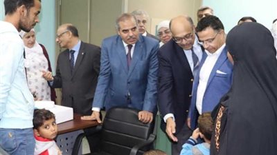 المحرصاوي يزور أطفال قوقعة الأذن بمستشفى جامعة الأزهر التخصصي