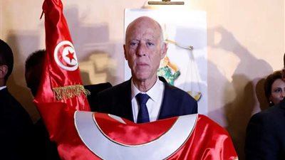 عاجل.. بدء مراسم تنصيب الرئيس التونسي الجديد قيس سعيد