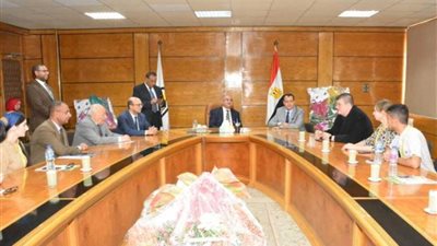 رئيس جامعة أسيوط يستقبل وفد جامعة بيتاجورسيك الروسية فى مستهل فترتهم الدراسية