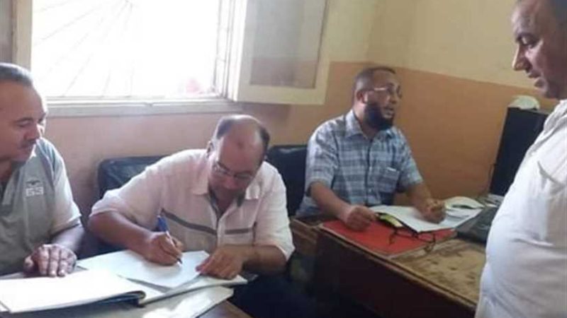 إحالة 233 من العاملين