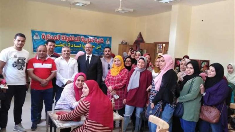 35 طالبة شاركوا في