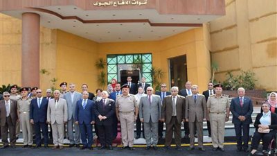 وفد برلماني يزور قوات الدفاع الجوى