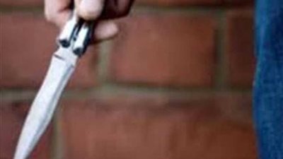 سائق يطعن طالبًا لخلافات على أولوية المرور بكفر شكر