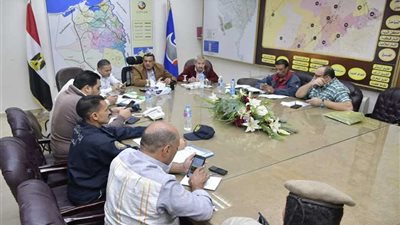 بالصورة ..البحيرة تواصل جهود أعمال كسح ورفع تراكمات مياه الأمطار