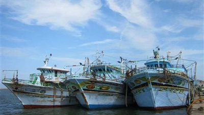 عاجل ..اغلاق ميناء البرلس لليوم الثالث وتعطيل الدراسة بالمدارس والجامعة بكفر الشيخ