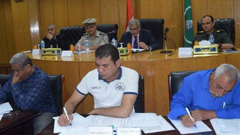 خلال اجتماع المجلس