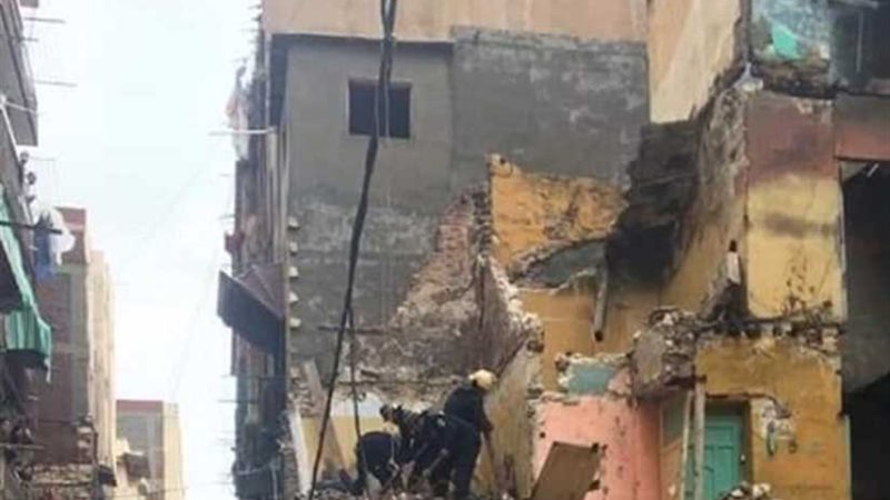 مصرع وإصابة 4 أشخاص