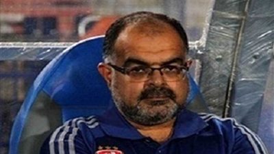 طبيب الأهلي يطمئن على جراحة الصليبي لمحمد محمود