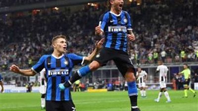 صحف اسبانيا تهتم بعرض انتر ميلان لضم راكيتيتش وفيدال من برشلونة