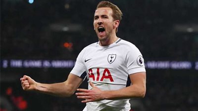 «كين» يخطف هدفاً فى الثوانى الأولى من مباراة توتنهام وليفربول