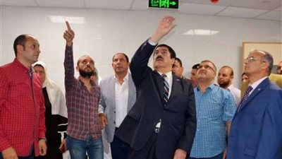 محافظ القليوبية يتفقد مستشفى قها المركزي تمهيدا لافتتاحها قريبا.. (صور)