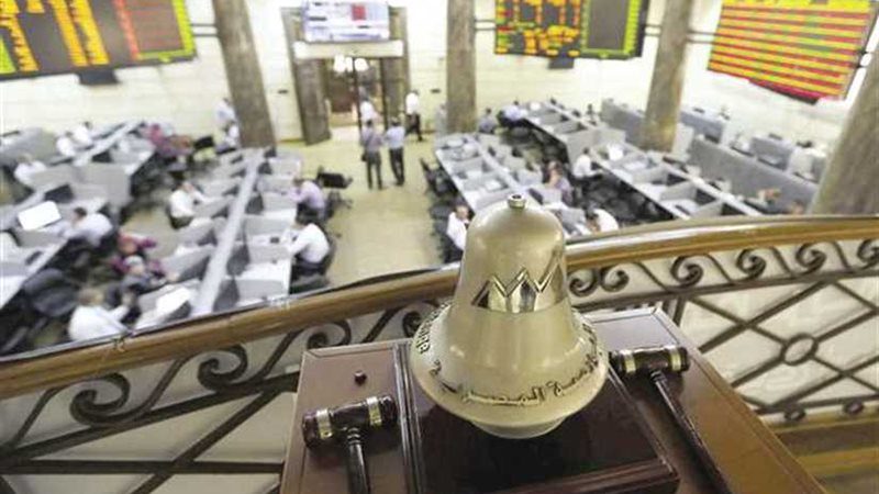 أداء متباين بمؤشرات