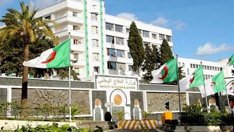 الجيش الجزائري يدمر