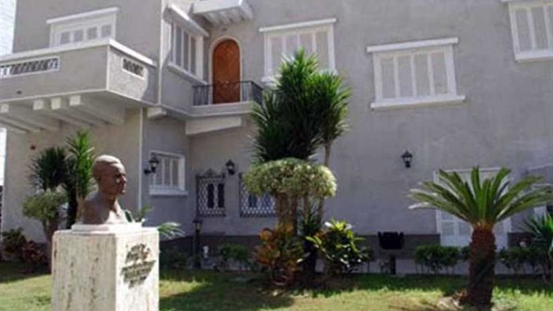 متحف العميد يحتضن