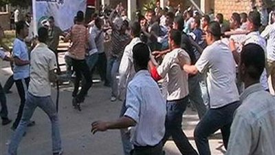 إصابة شاب في مشاجرة بالأسلحة داخل 