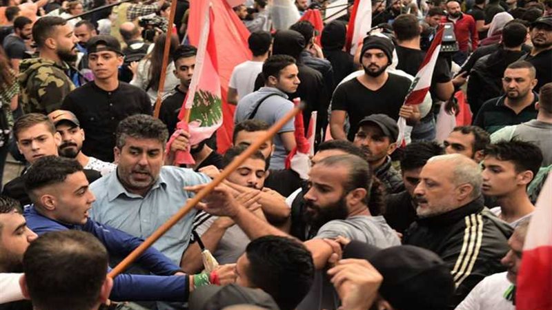 عاجل.. اشتباكات بين