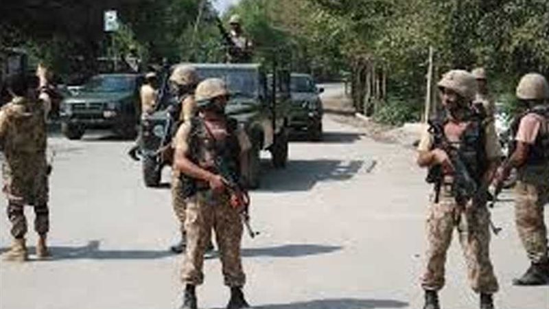 عاجل.. إصابة 11 شخصا