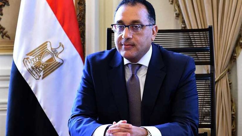 رئيس الوزراء يشهد