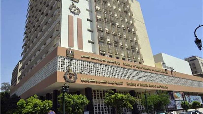 التعليم العالي: 22