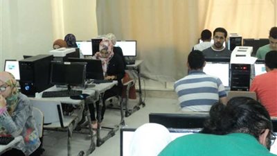 اختبارات إلكترونية لطلاب السنوات النهائية بجامعة حلوان