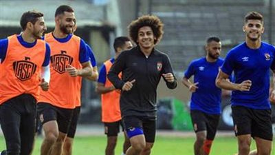 حسين السيد يغادر مران الفريق بسبب كدمة في الركبة