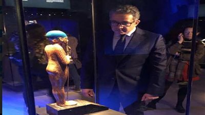 وزير الآثار يفتتح رسميًا معرض الملك توت عنخ آمون بالعاصمة البريطانية لندن