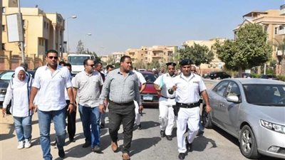 جهاز القاهرة الجديدة يشُن حملات لغلق وتشميع المولات المخالفة (صور)