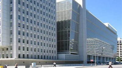 البنك الدولي: الدول العربية تستطيع تحسين فرصها في الاستثمار الأجنبي من خلال الاستقرار التشريعي