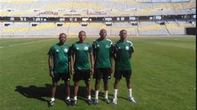 وصول حكام مباراة المصري وكوت دي أور إلى برج العرب