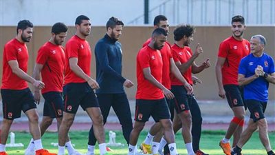 الأهلي يواصل تدريباته بدون الدوليين