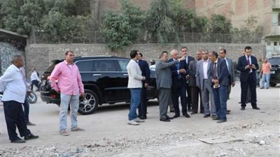 في جولة مفاجئة.. وزير التنمية المحلية ومحافظ الجيزة يتفقدان عدة مناطق بحي العمرانية بالجيزة.. (صور)