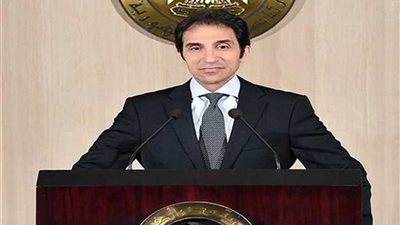 موجز الرابعة.. المتحدث الرئاسي: الرئيس السيسي يتابع التطبيق الكامل لقرار رفع الحد الأدنى للأجور