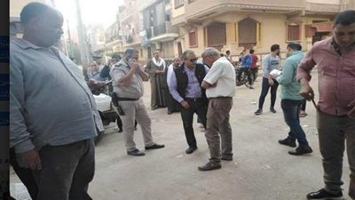 تنفيذا لقانون المحال العامة.. مراجعة تراخيص المحلات وغلق المخالف بالمنيا