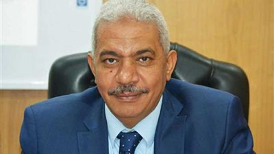 وكيل طب بنين الأزهر يتابع امتحانات الدراسات العليا