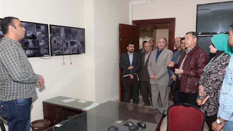 محافظ بني سويف يتفقد