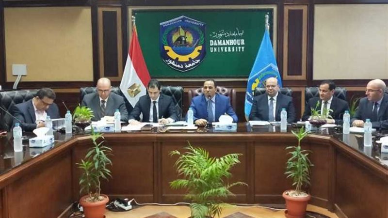 لجنة تقييم الجامعات