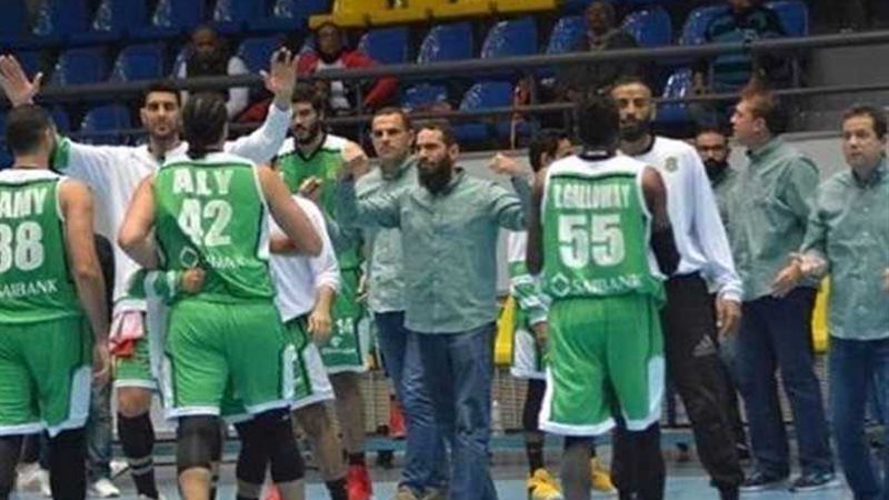 الاتحاد يحتفل بفريق