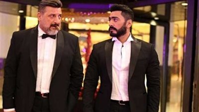شاهد تامر حسني وزينة والصاوي في كواليس 