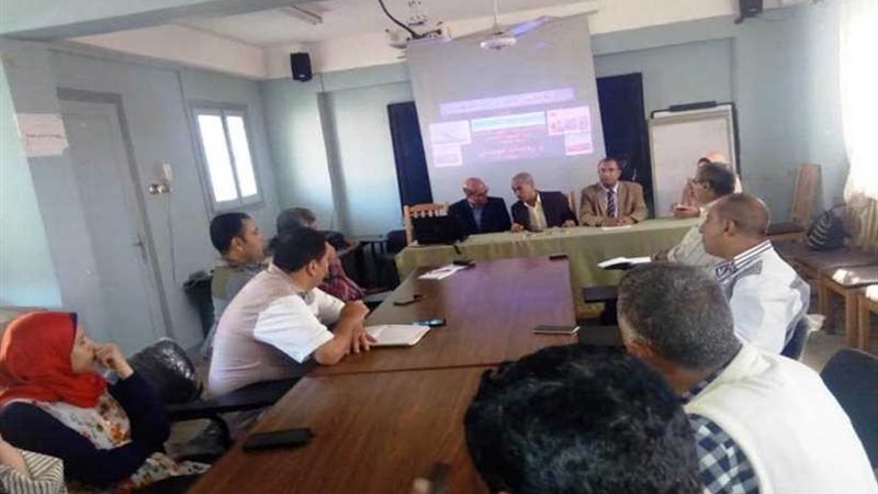 زراعة البحيرة تحتضن