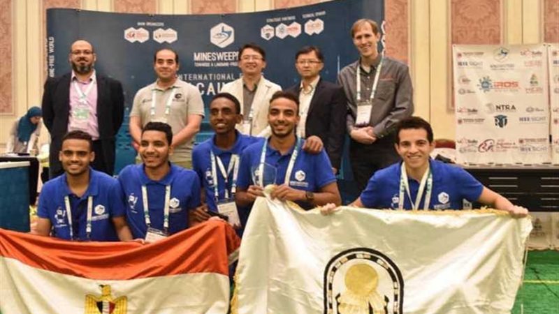 فريق طلاب جامعة أسيوط