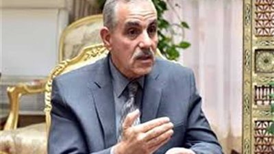 محافظ أسيوط: لجنة من الطب البيطري وحي غرب لتمشيط منطقة الأربعين والتعامل الفوري مع الكلاب الضالة