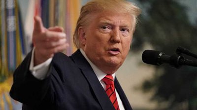 ترامب يقرر مصير السجائر الإلكترونية الأسبوع المقبل