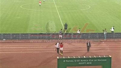 بالصور.. لحظة خروج ناصر ماهر باكيًا