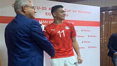 الهداف القادم..مصطفي محمد يحصد لقب 