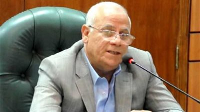 محافظ بورسعيد يستقبل الأنبا تادرس ورجال الكنيسة للتهنئة بذكري المولد النبوي