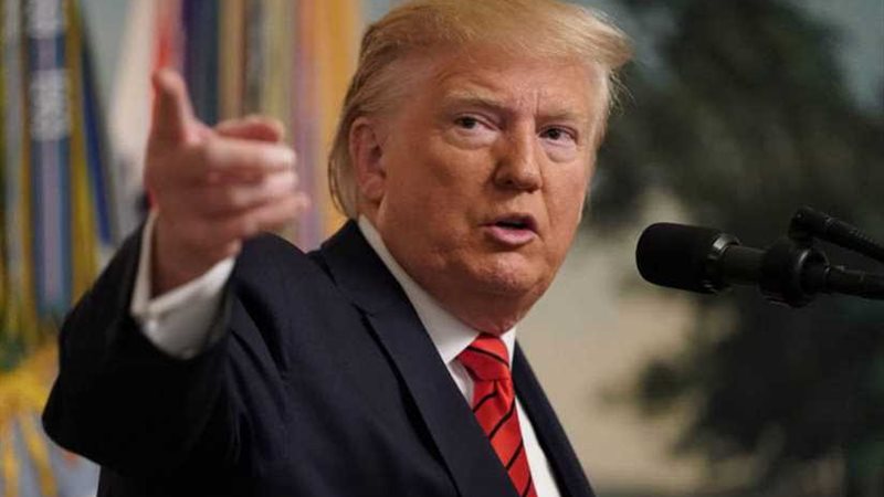 ترامب يقرر مصير السجائر