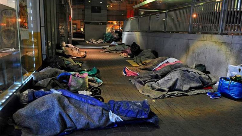 عددهم بالآلاف.. أمريكا